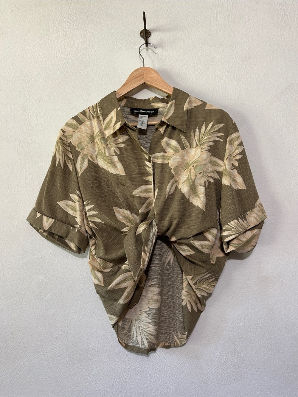 Women's 100% Silk Classic Olive & Cream Hawaiian Button-Up Shirt Vintage 2000's